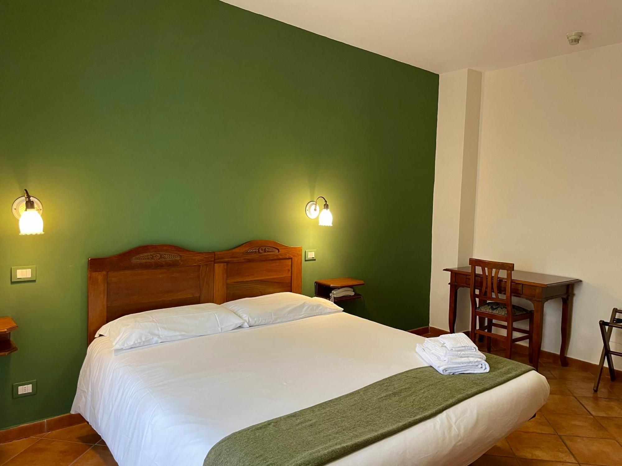 Mingone Hotel Ristorante Isola di Liri 외부 사진